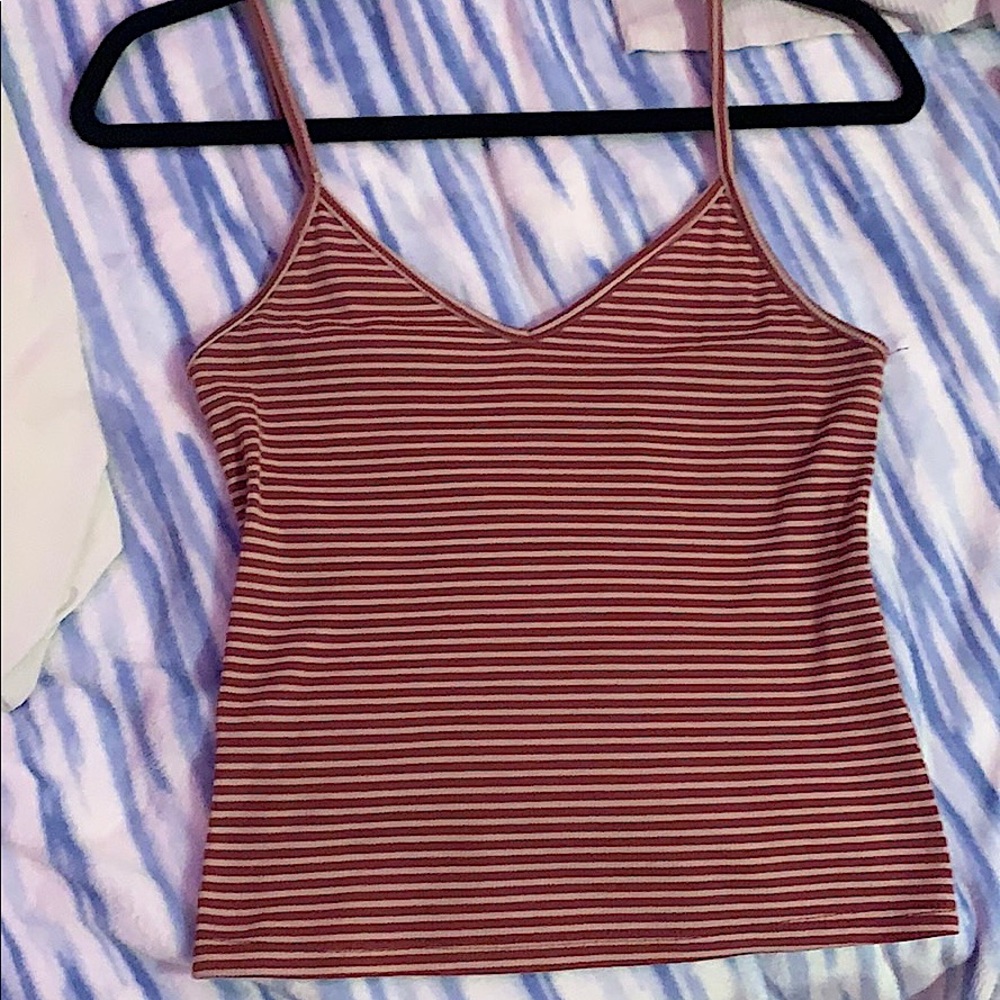 maroon/beige tank✨